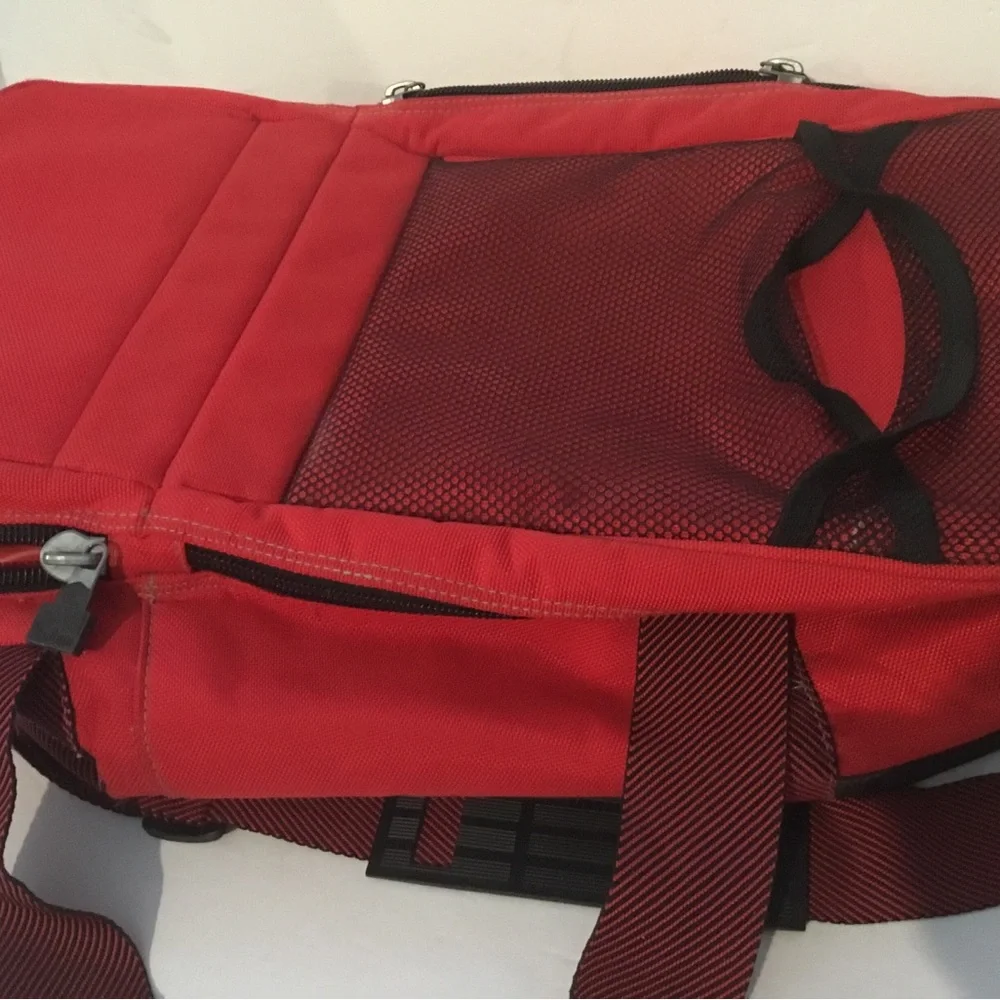 Marlboro Unlimited soft red cooler. 2 compartments.Vintage